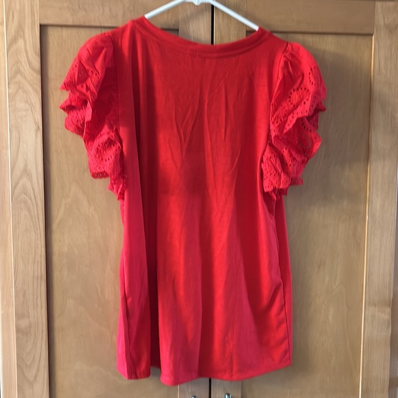 Lot of two similar medium shirts. - Picture 4 of 4